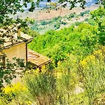 Sole Vini In The Heavenly Heart Of Umbria On Of The World Sleeps 50 Santa Maria del Tronto