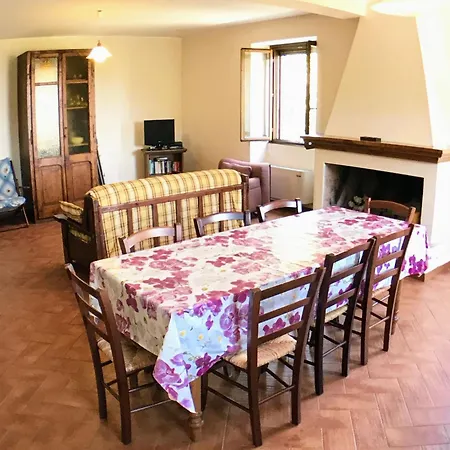 Sole Vini In The Heavenly Heart Of Umbria On Of The World Sleeps 50 Villa Santa Maria del Tronto