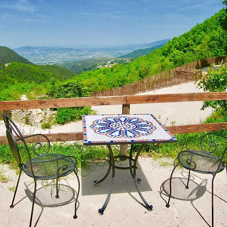 Sole Vini In The Heavenly Heart Of Umbria On Of The World Sleeps 50 * Santa Maria del Tronto